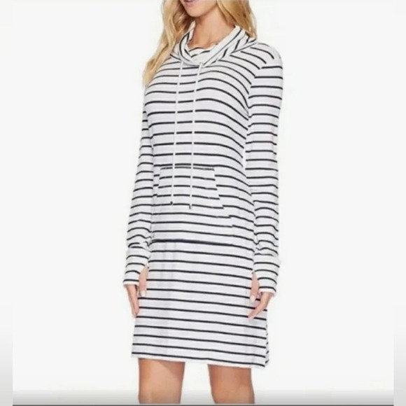 Lilly Pulitzer Hillary Popover Bright White Navy Blue Dress UPF 50+ Stretch Sz S - Picture 14 of 16